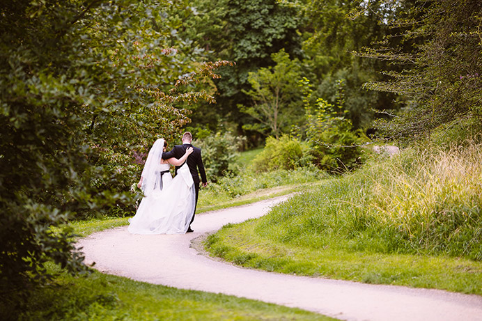Et billede fra vores bryllup taget af vores fotograf Allan Høgholm.